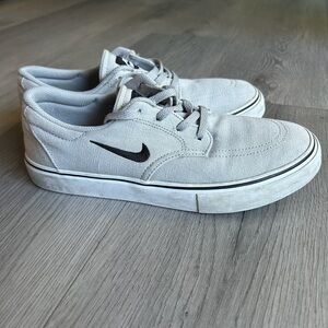 Nike Light Gray Canvas Shoes with Black Logo